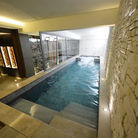 Idas Club Hotel