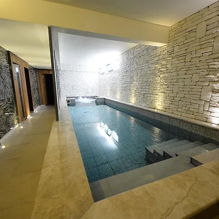 Szálloda Idas Club 4*