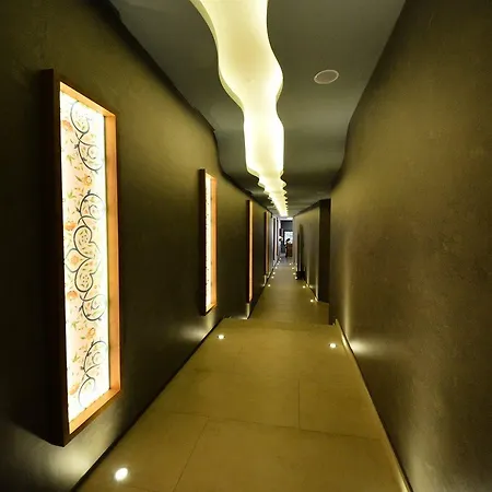 Idas Club מלון 4*