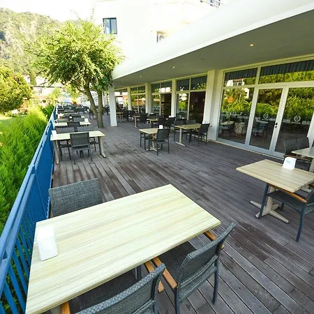 Idas Club מלון 4*