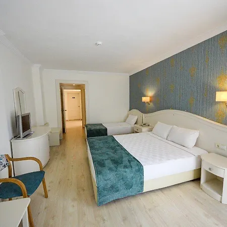 Idas Club Szálloda 4*