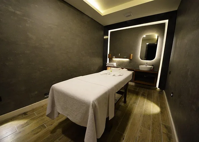 Idas Club 4* イチュメレール